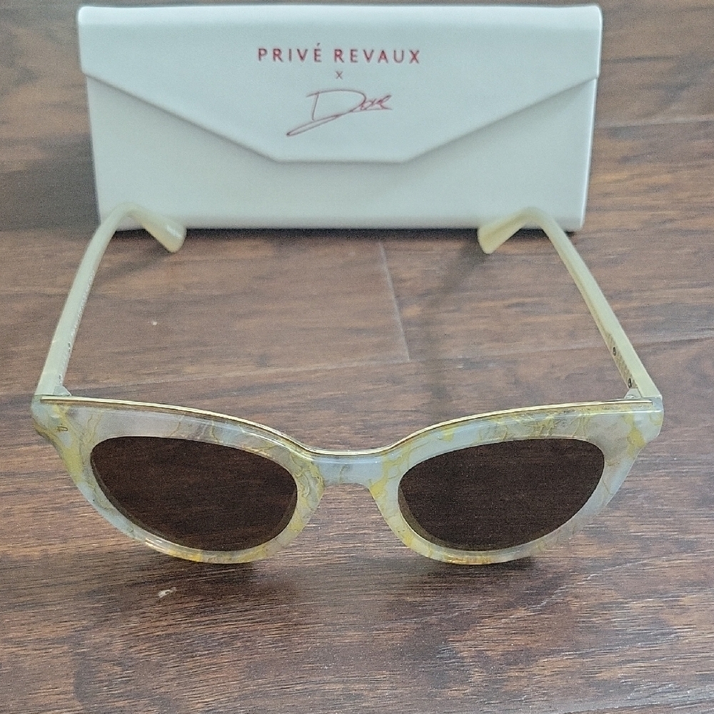 Women's Sunglasses - Gold and Brown